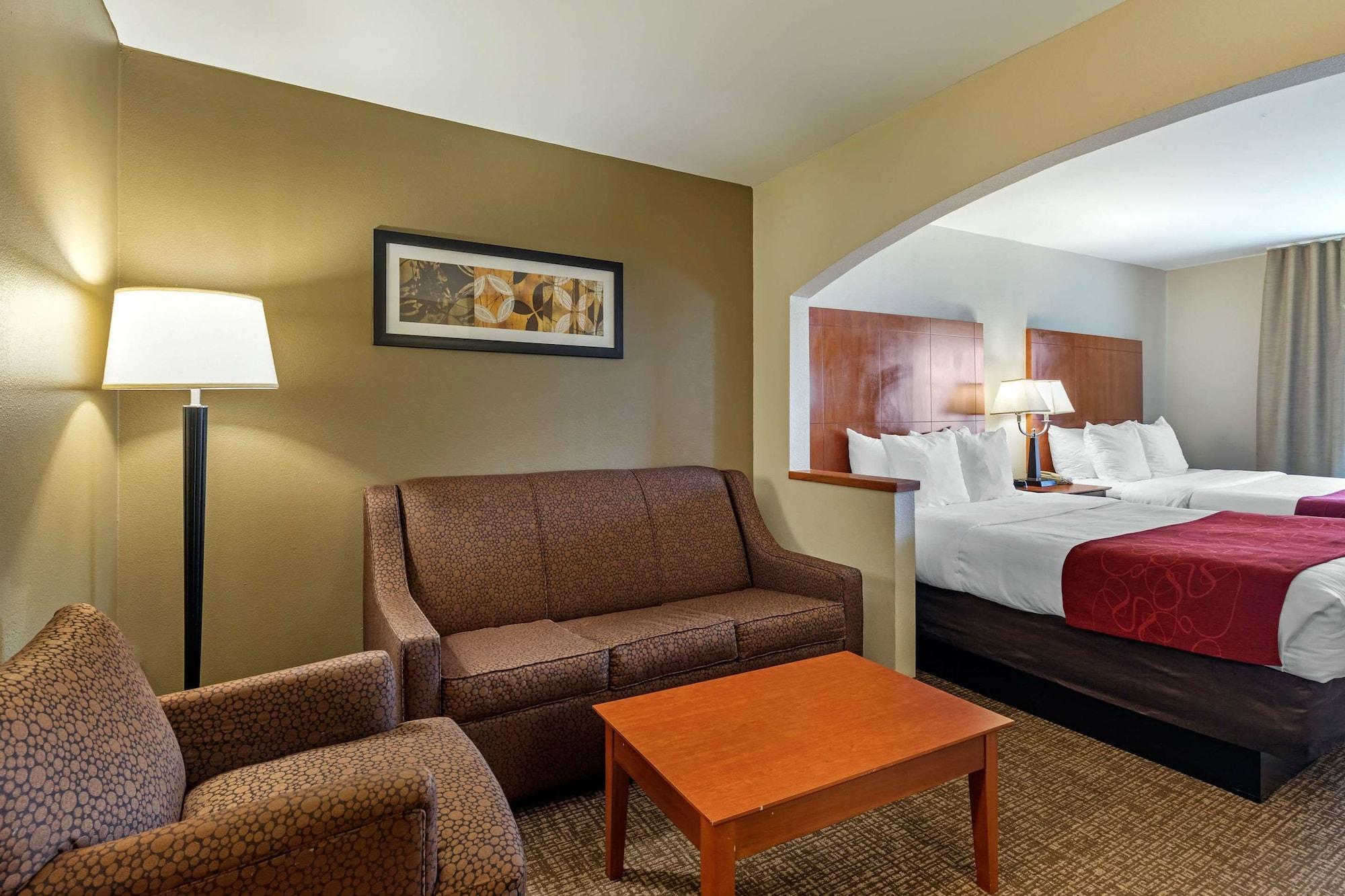 Comfort Suites North Dallas Exterior photo