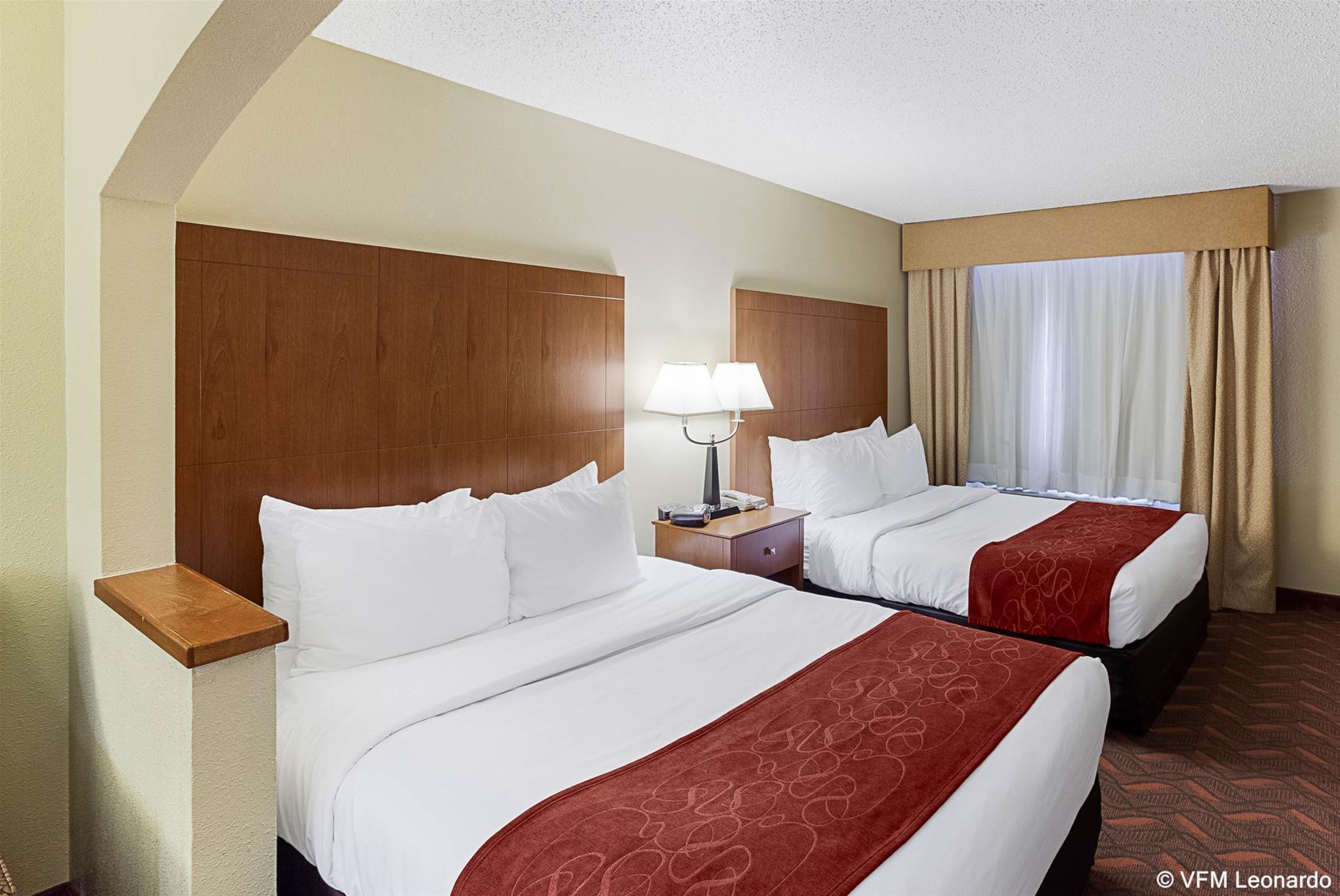 Comfort Suites North Dallas Exterior photo